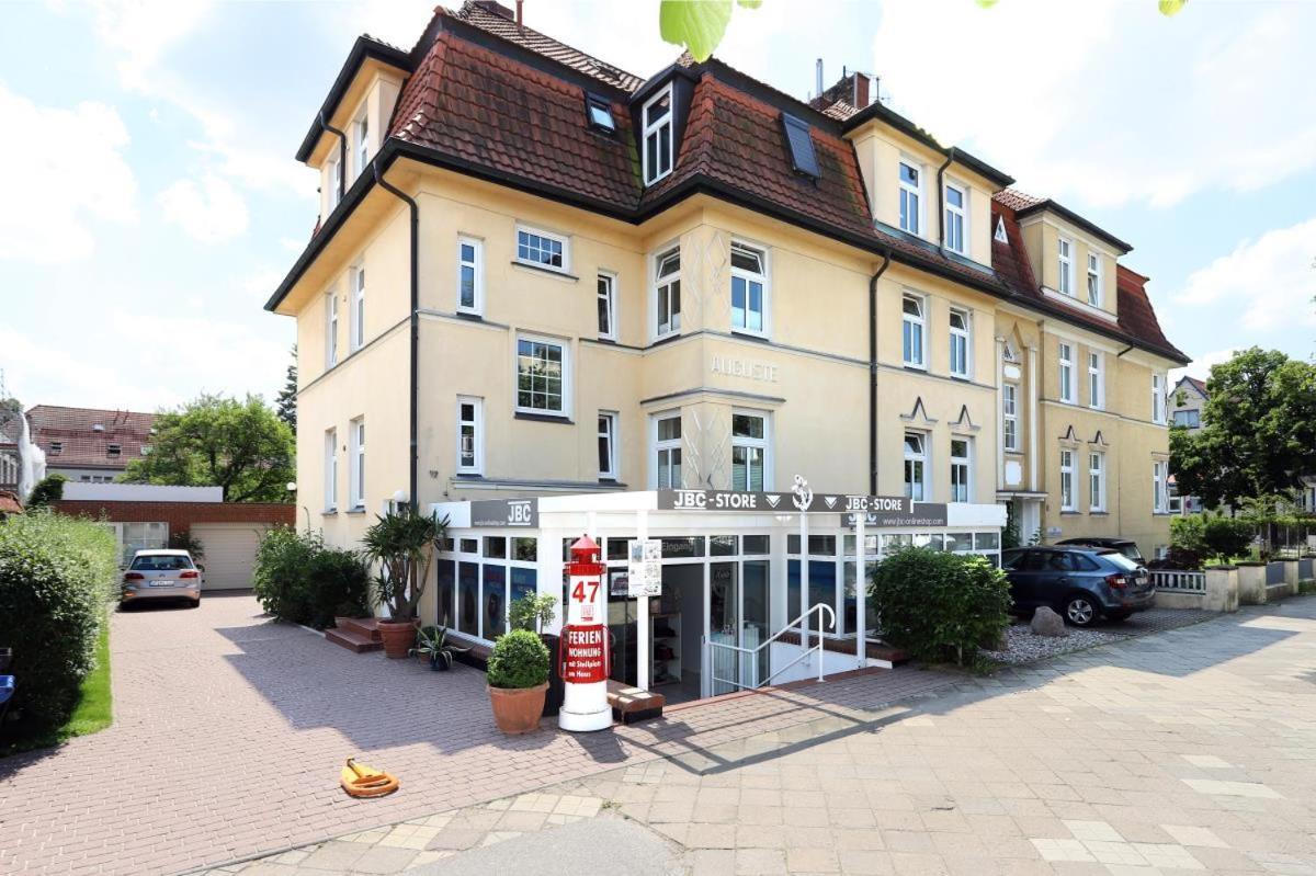 Villa Warnemuende Ferienwohnungen 로스토크 외부 사진