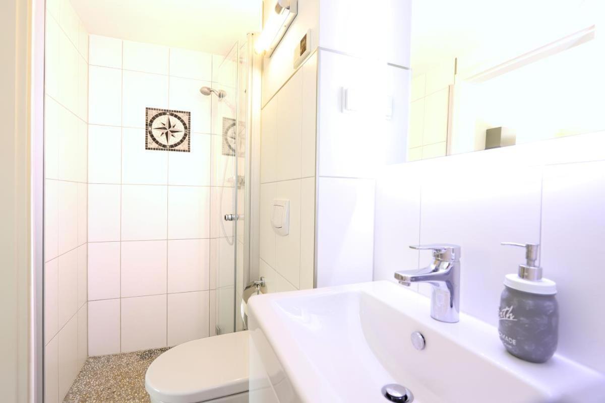 Villa Warnemuende Ferienwohnungen 로스토크 외부 사진